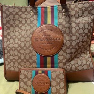 Used Coach Signature Striped Tote